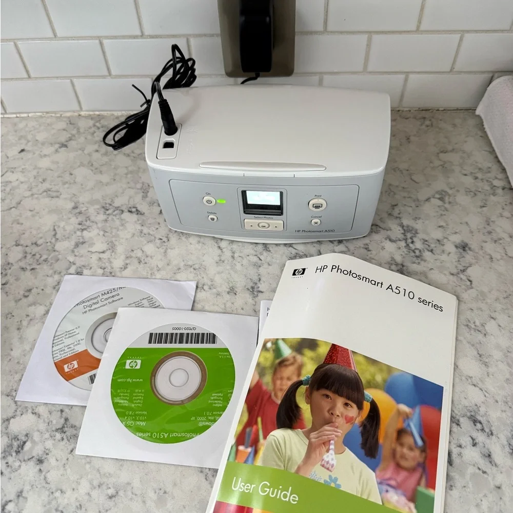 HP Photosmart A510 Photo Printer - Light Gray and White with case